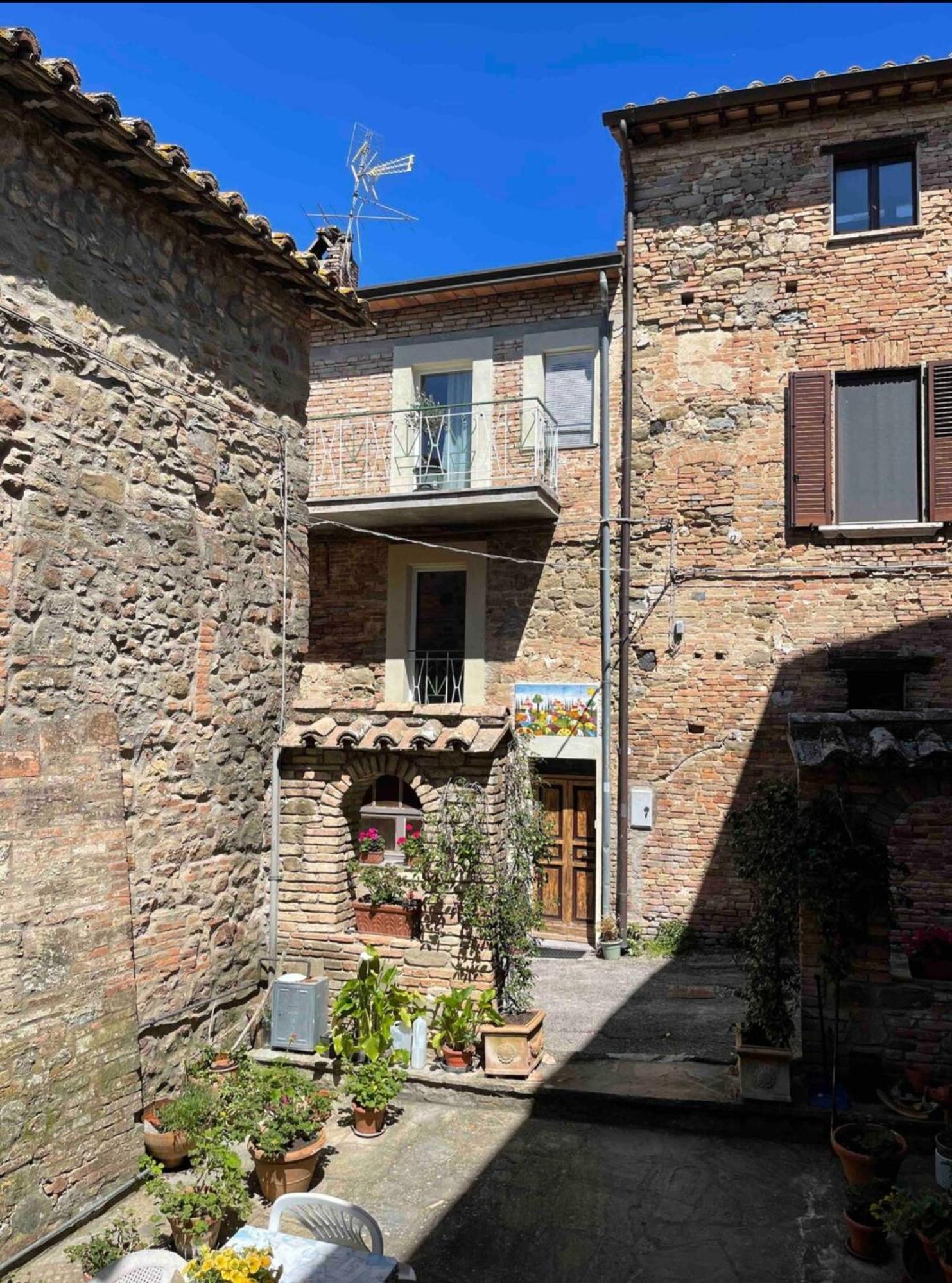 Casa Il Sole, Vicino Deruta Assisi Perugia Monte Falco Εξωτερικό φωτογραφία
